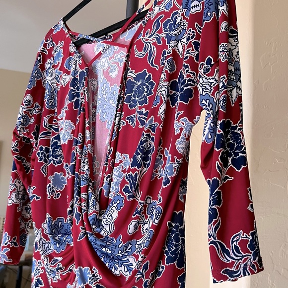 Espresso women’s long sleeve open back floral print blouse/top. Red/ blue. Sz M - Picture 6 of 16